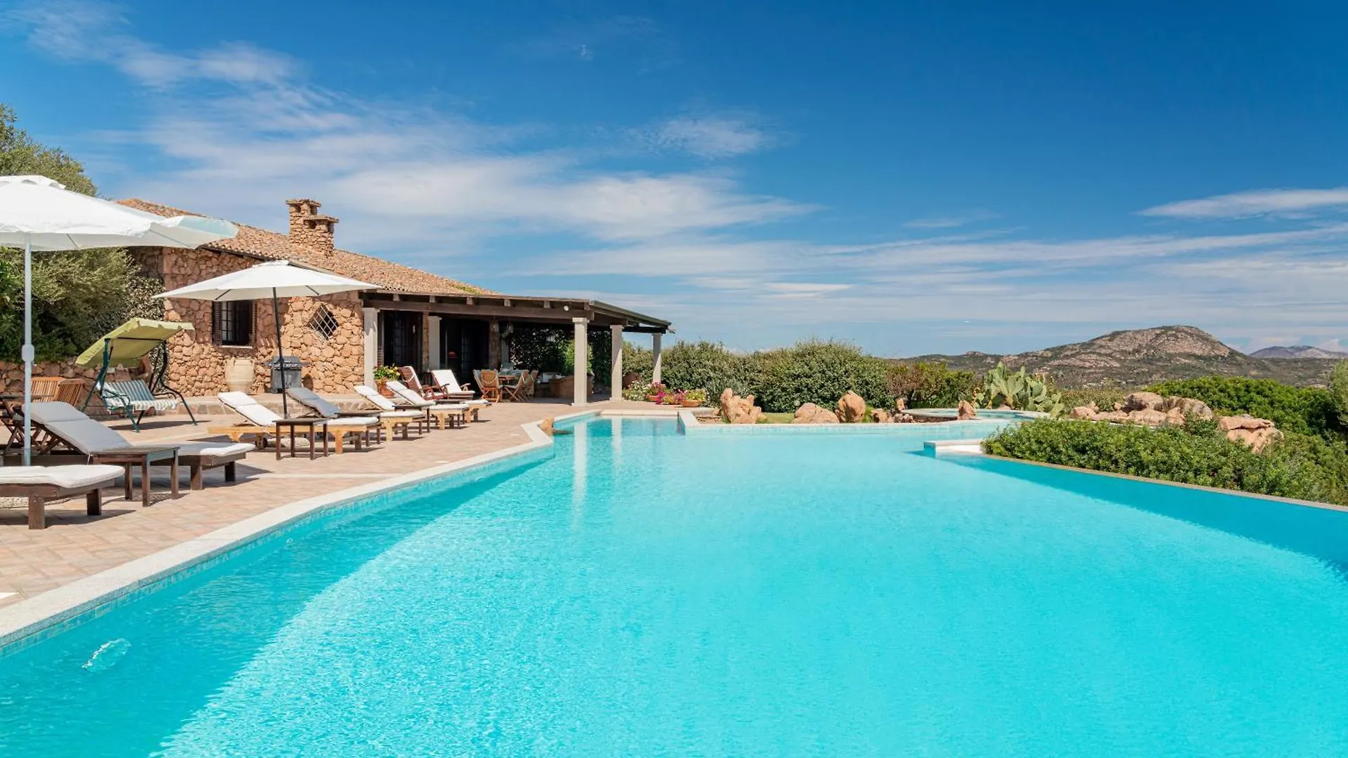 Villa Sogno Indaco Porto San Paolo