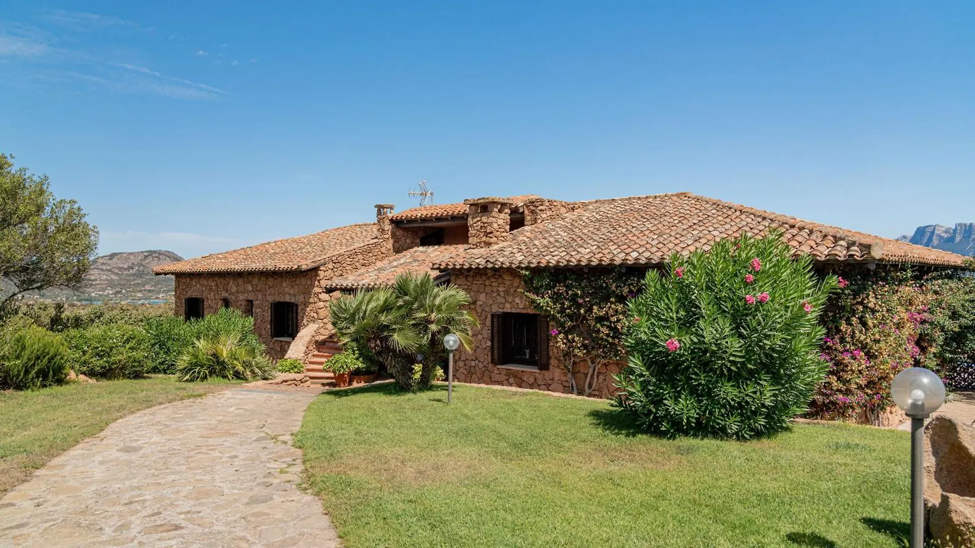 Villa Sogno Indaco Porto San Paolo