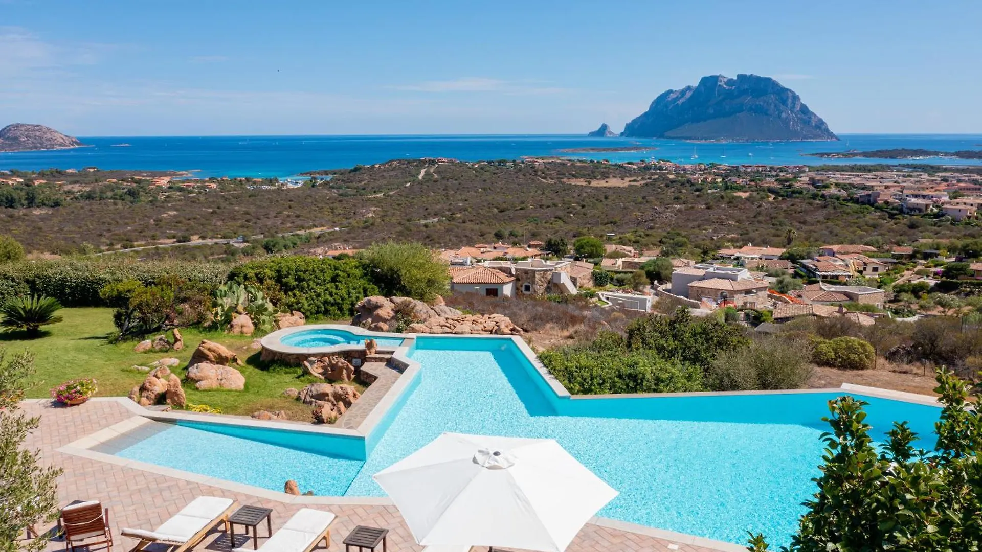 Villa Sogno Indaco Porto San Paolo  Italy