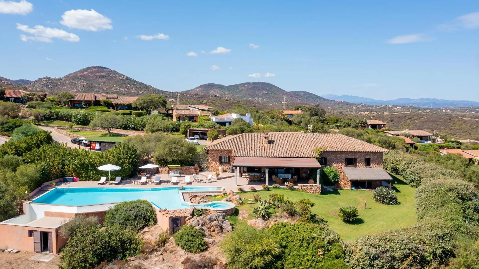 Villa Sogno Indaco Porto San Paolo